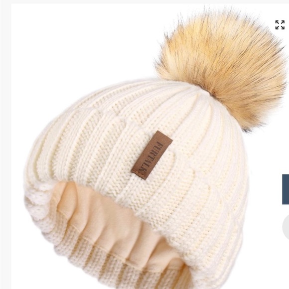 Furtalk beanie hat with faux fur ball nwot - Picture 6 of 6